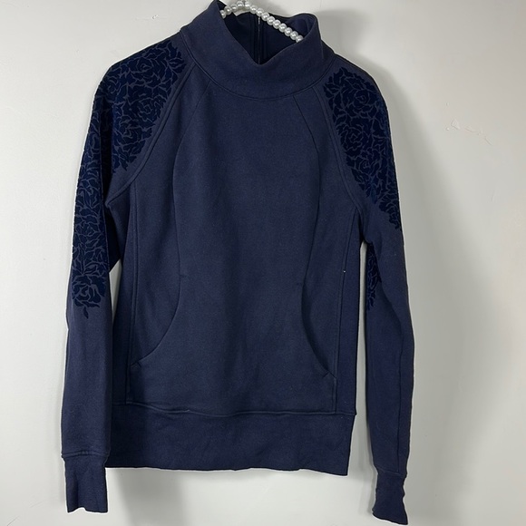 Lululemon Midnight Navy Blue Floral Flock Pullover Sweatshirt 6 - Picture 4 of 12